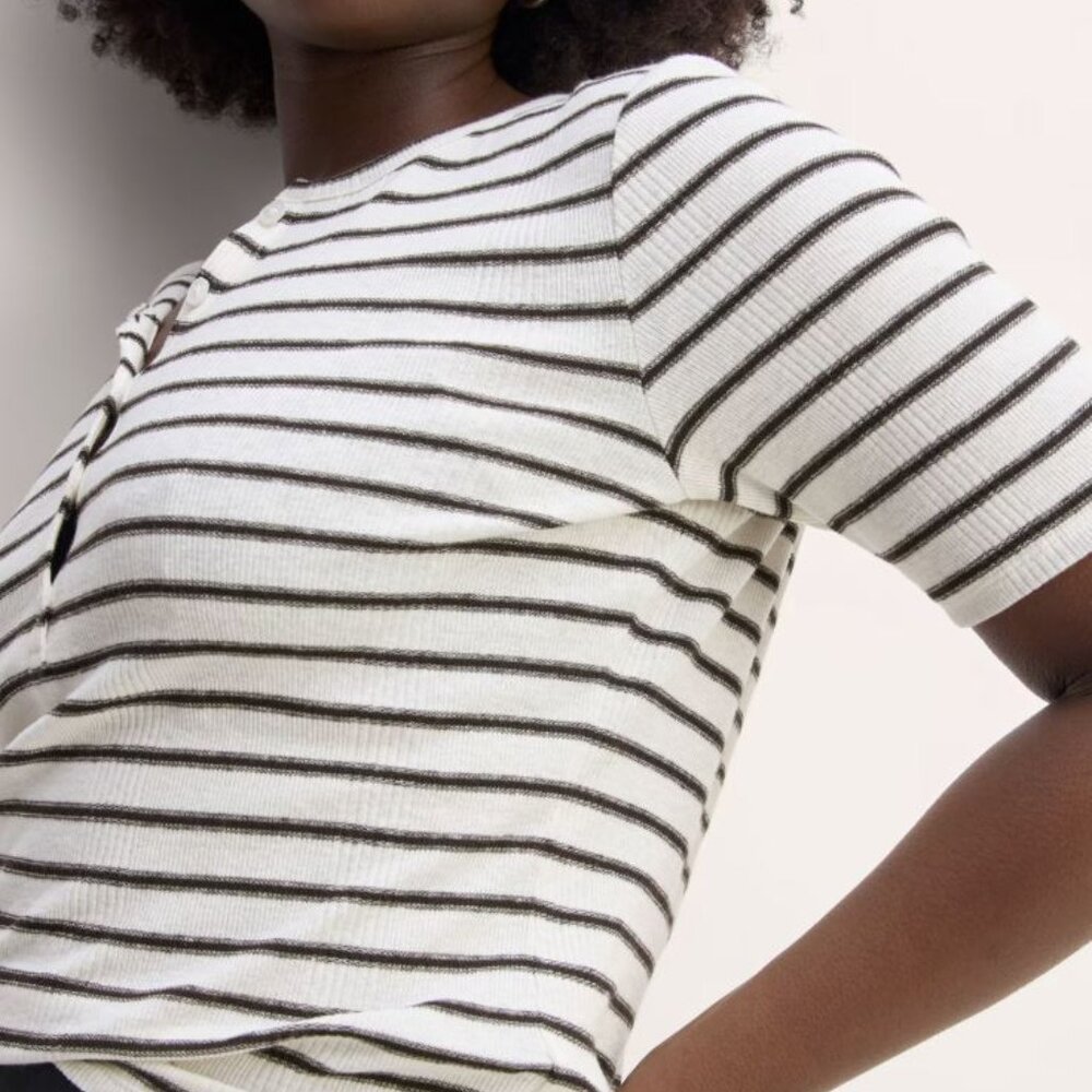 ๐ฅ Everlane The Vintage Rib Henley, Bone/Black (S) - Picture 6 of 13